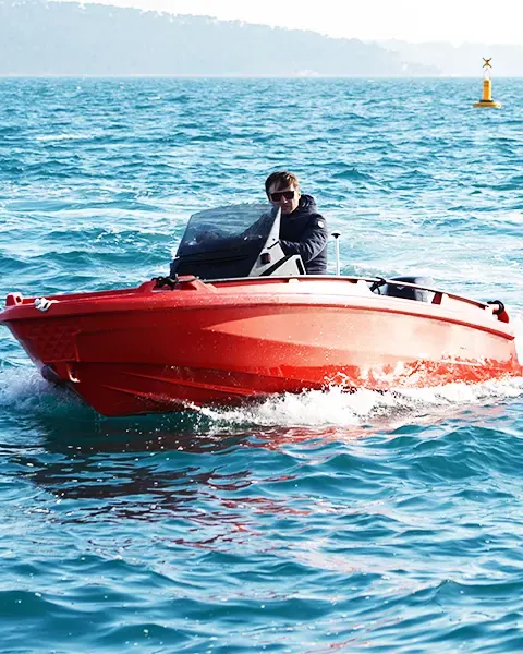 Hydra 460 Familiar navegando en familia